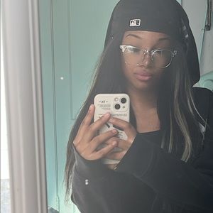 Meet your Posher, Kennedy